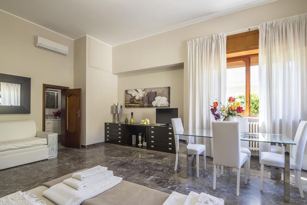 Villa Lazzari B&B Tra I Due Mari Maglie Luaran gambar