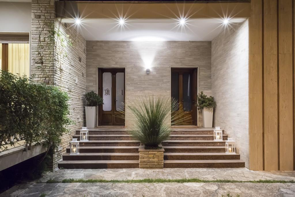 Villa Lazzari B&B Tra I Due Mari Maglie Luaran gambar
